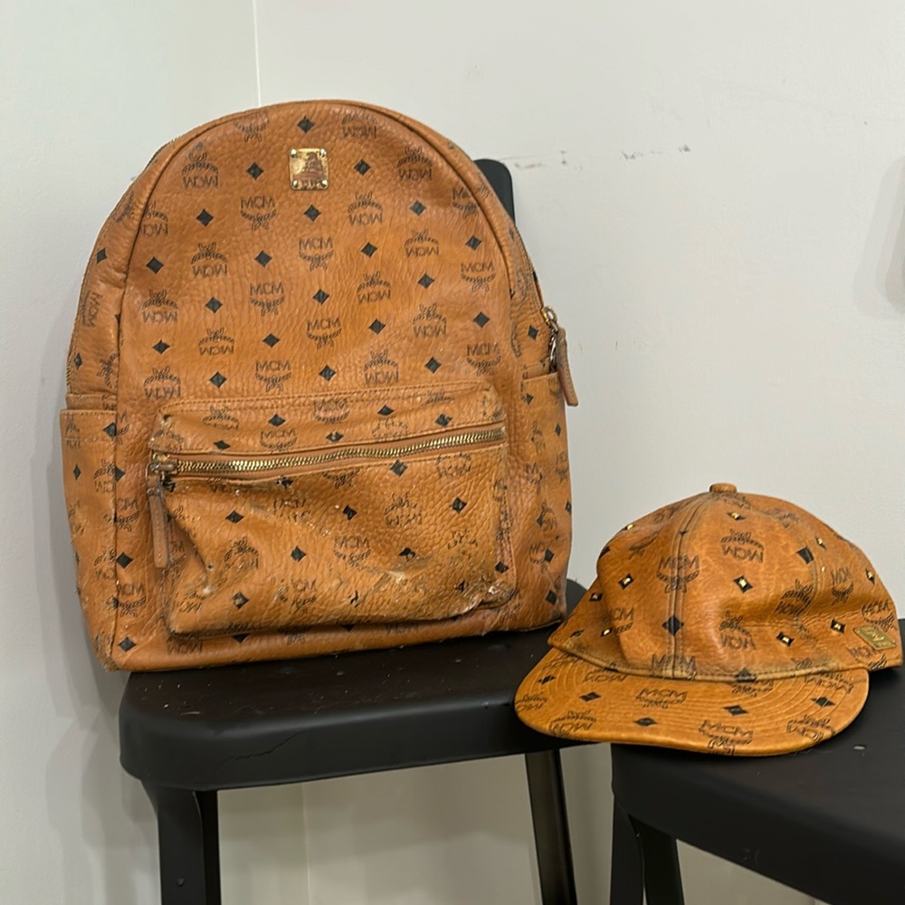 Mcm medium backpack EUC